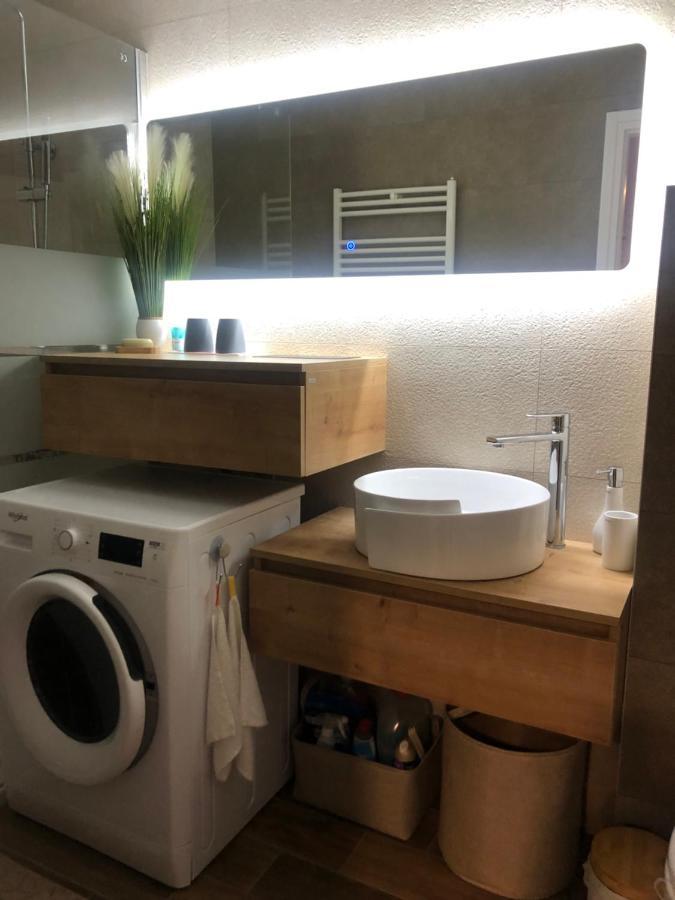 Studio Apartman Avenija *** Slavonski Brod Bagian luar foto